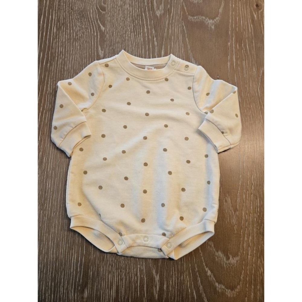 Cat and‎ jack baby boy romper 3-6 mos